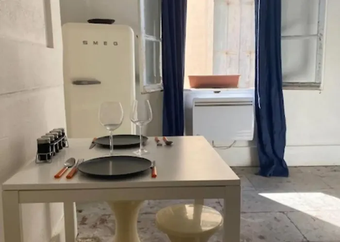 Charmant appartement à Montpellier de 37 m² avec salle de bain Apartamento *